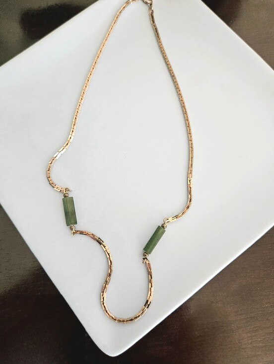 Jewelry - Vintage Necklace W/Rectangular Jade Sticks